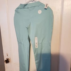 Old Navy Pixie Ankle Pants